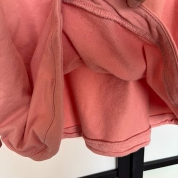 Disney Cruise Line THE DREAM OF EUROPE 2023 Minnie Mouse Tunic Sweatshirt LARGE - Picture 2 of 12